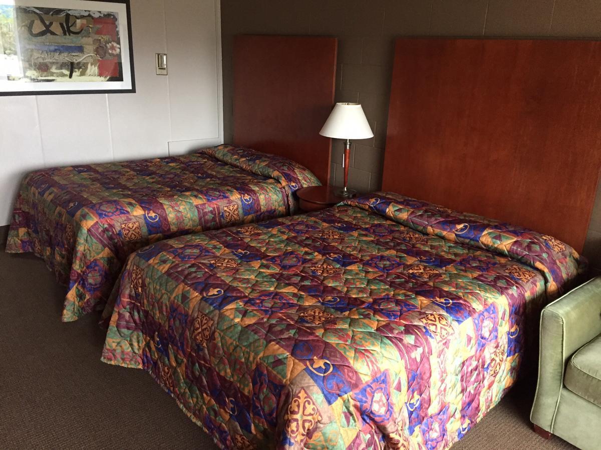 Whitemud Inn Edmonton South Esterno foto